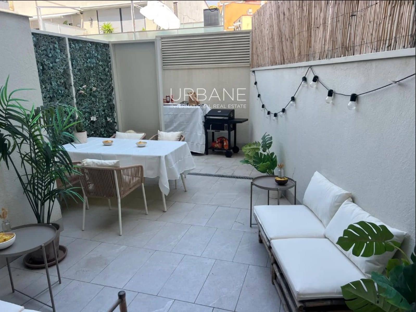 1 soveværelse Penthouse til salg i Barcelona by med swimmingpool - € 590.000 (Ref: 9751090)