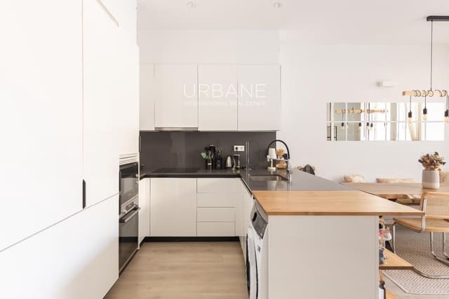 Piso de 1 habitación en El Poblenou, Barcelona ciudad en venta con piscina - 590.000 € (Ref: 9751090)