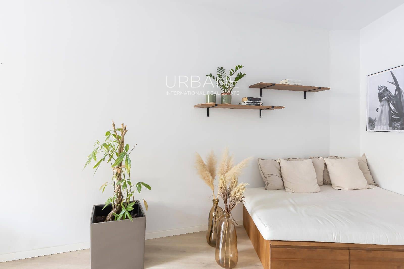 1 bedroom Flat for sale in Barcelona city with pool - € 590,000 (Ref: 9751090)