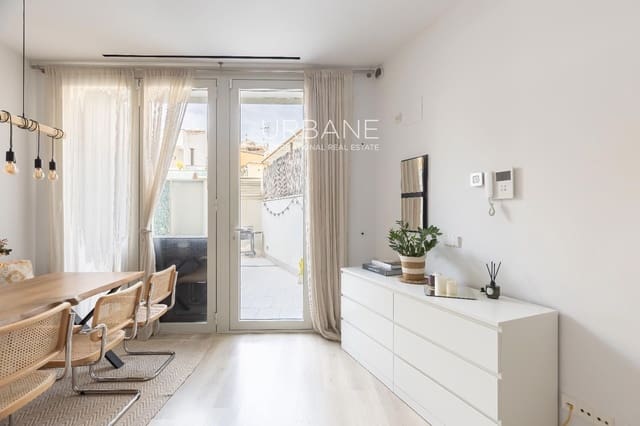 Piso de 1 habitación en El Poblenou, Barcelona ciudad en venta con piscina - 590.000 € (Ref: 9751090)