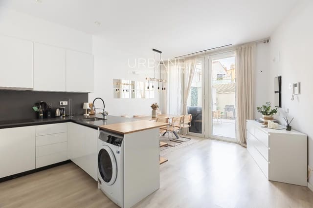 Piso de 1 habitación en El Poblenou, Barcelona ciudad en venta con piscina - 590.000 € (Ref: 9751090)