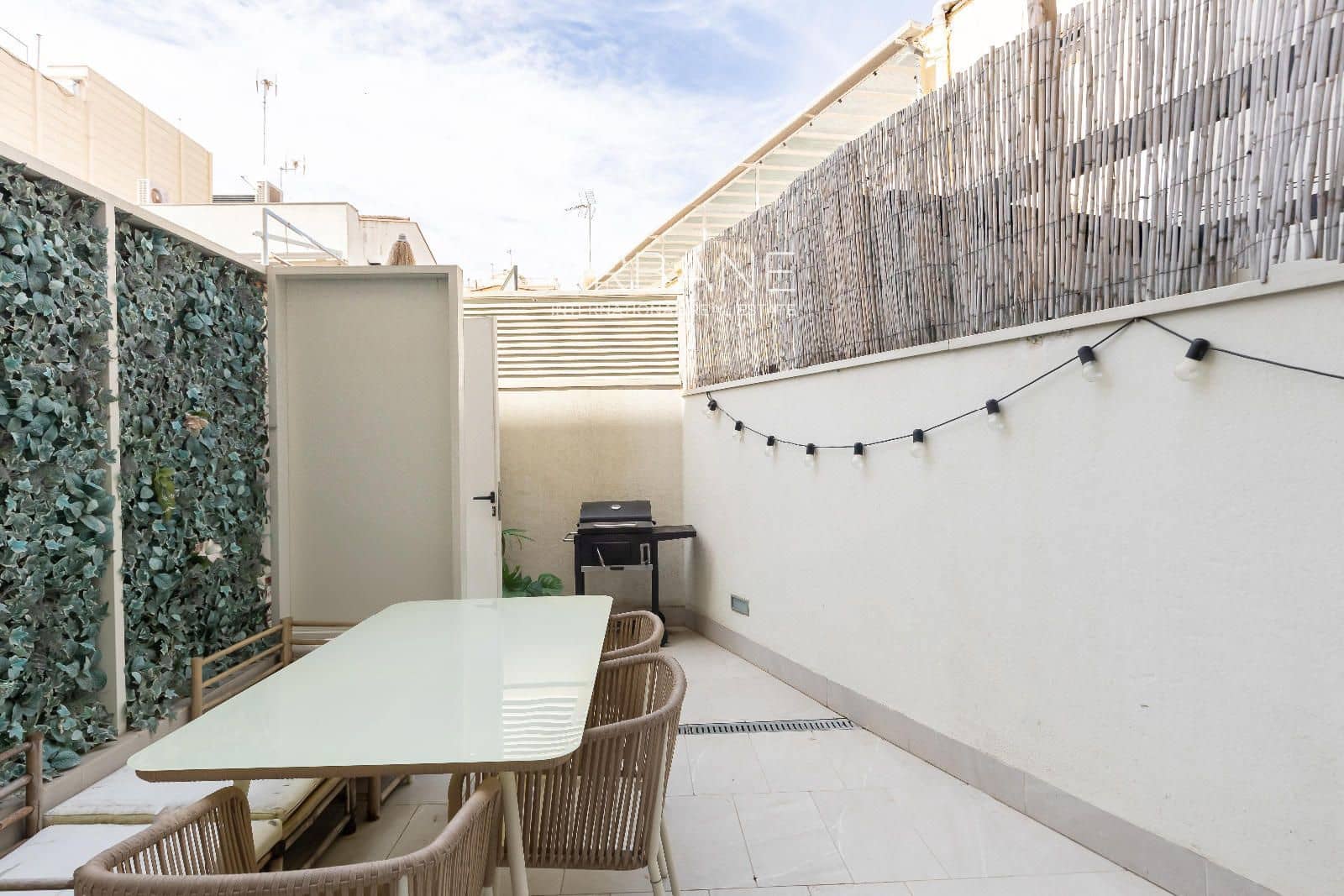 1 bedroom Flat for sale in Barcelona city with pool - € 590,000 (Ref: 9751090)
