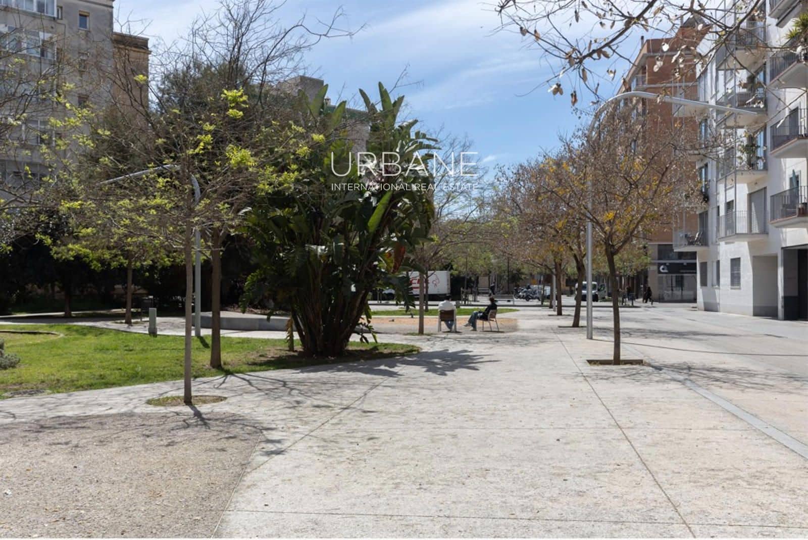 1 bedroom Flat for sale in Barcelona city with pool - € 590,000 (Ref: 9751090)