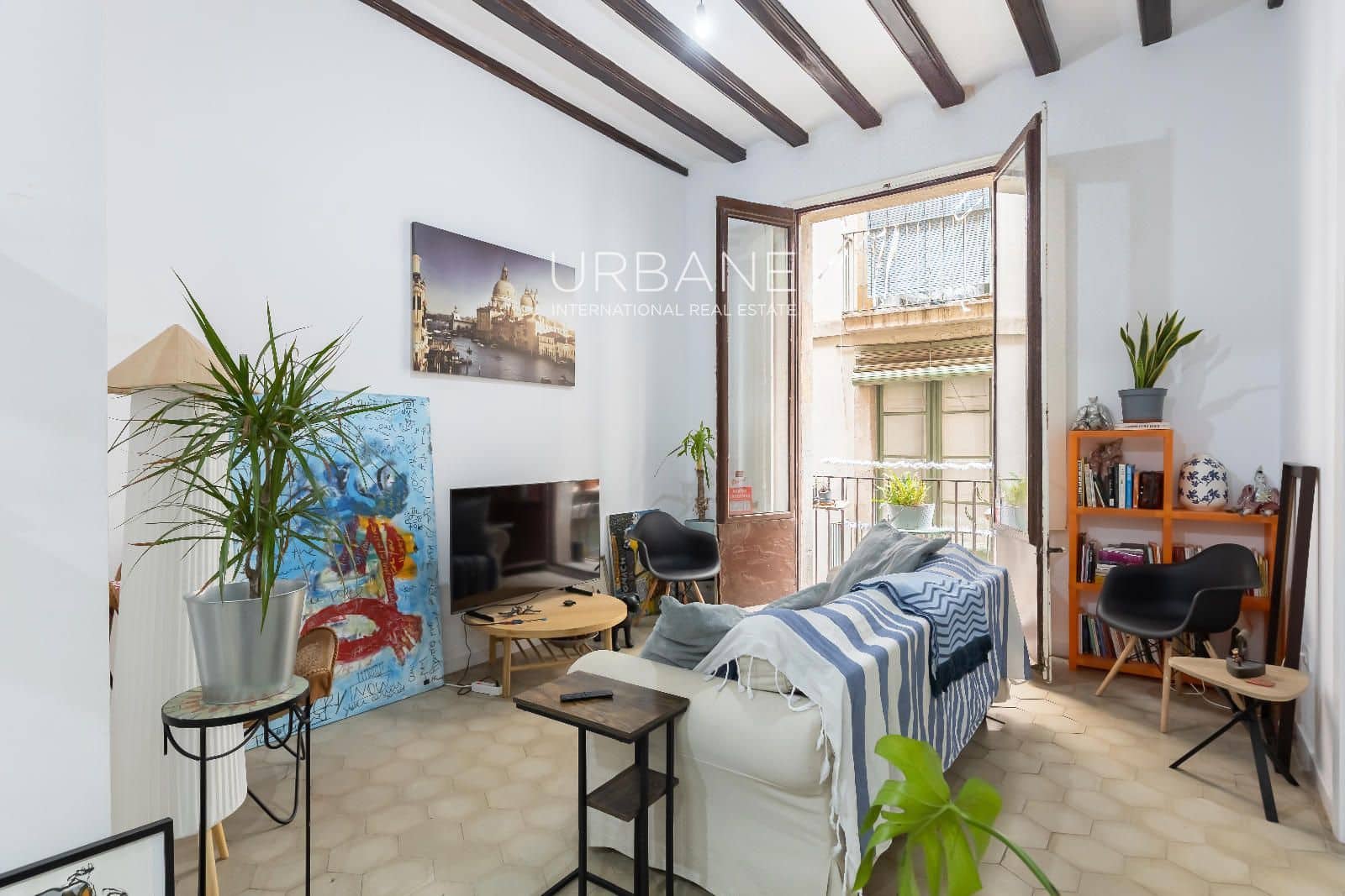 2 bedroom Penthouse for rent in Barcelona city - € 1,680 (Ref: 9772443)