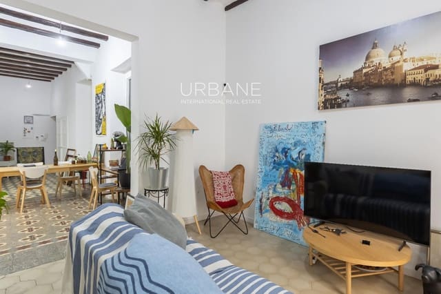 2 bedroom Penthouse for rent in El Barri Gòtic, Barcelona city - € 1,680 (Ref: 9772443)