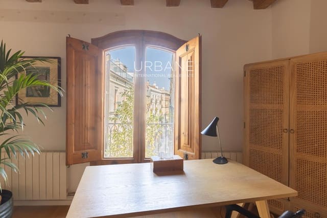 2 chambre Appartement à vendre à El Barri Gòtic, Barcelone ville - 895 000 € (Ref: 9777248)