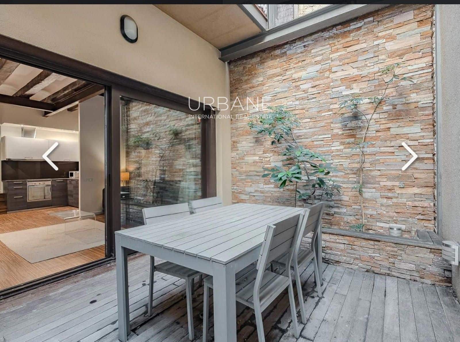 1 makuuhuone Kattohuoneisto vuokrattavana paikassa Barcelona kaupunki - 1 900 € (Ref: 9793651)