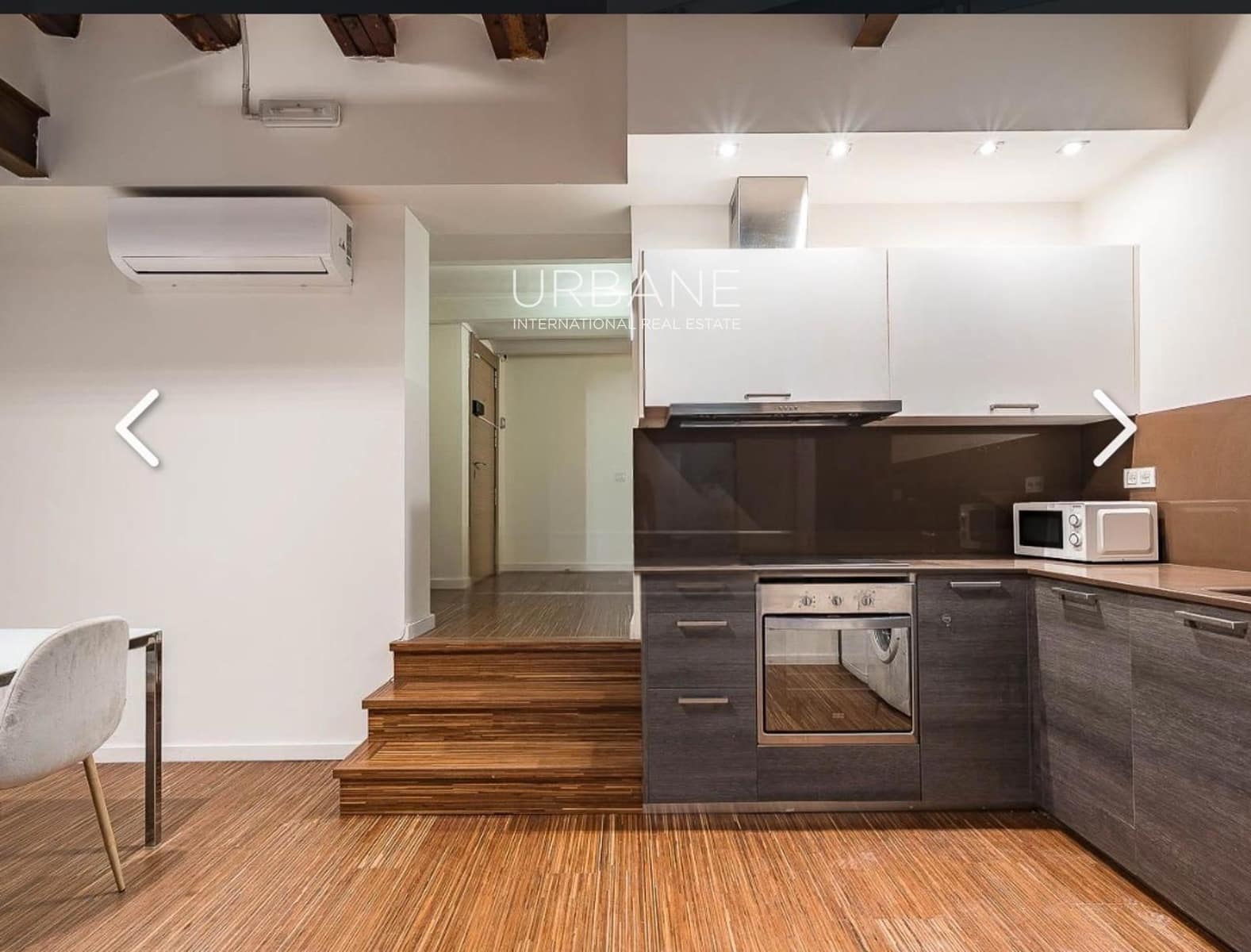 1 makuuhuone Kattohuoneisto vuokrattavana paikassa Barcelona kaupunki - 1 900 € (Ref: 9793651)