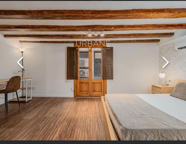 1 makuuhuone Kattohuoneisto vuokrattavana paikassa El Raval, Barcelona kaupunki - 1 900 € (Ref: 9793651)