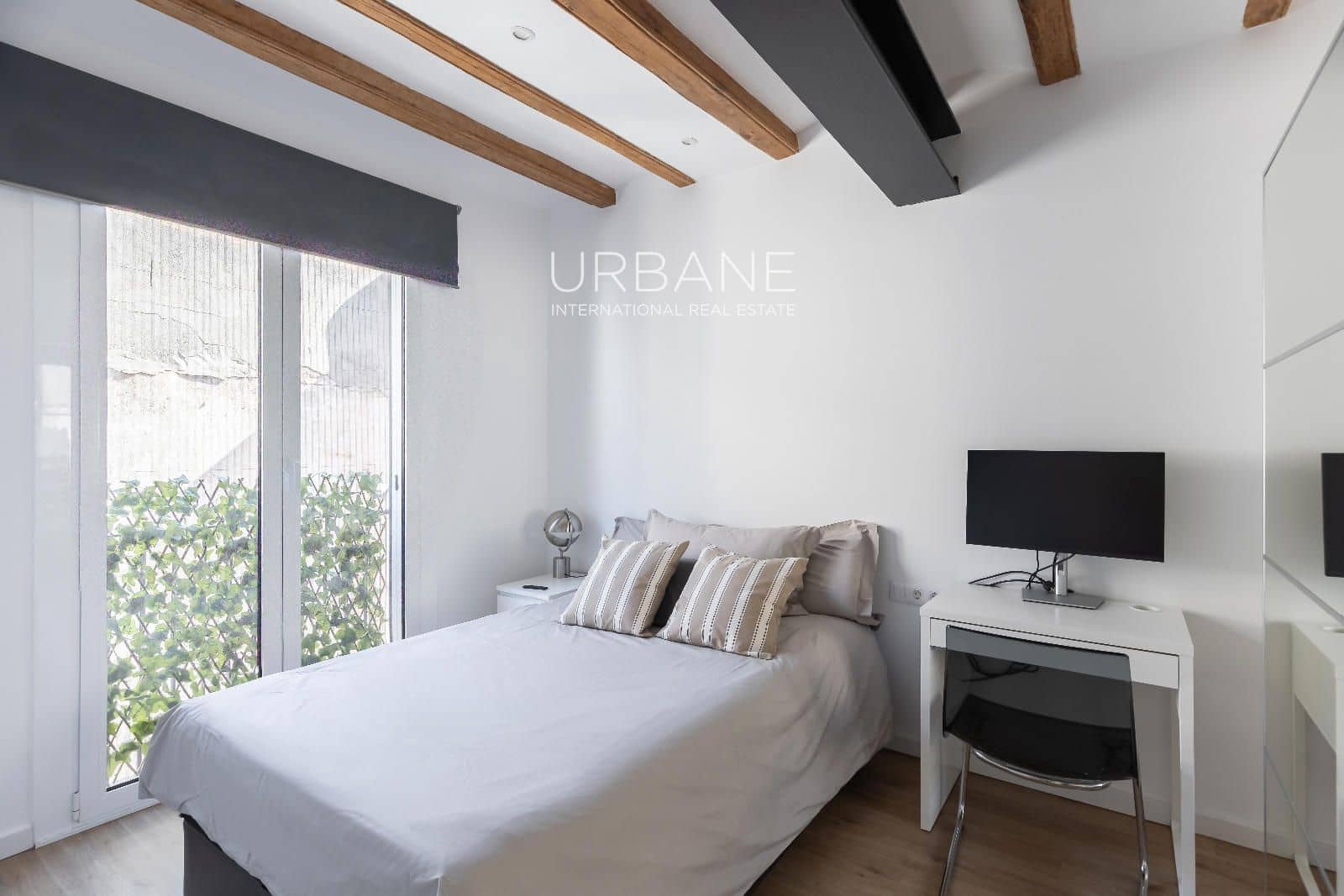 2 soveværelse Lejlighed til salg i Barcelona by - € 255.000 (Ref: 9795319)