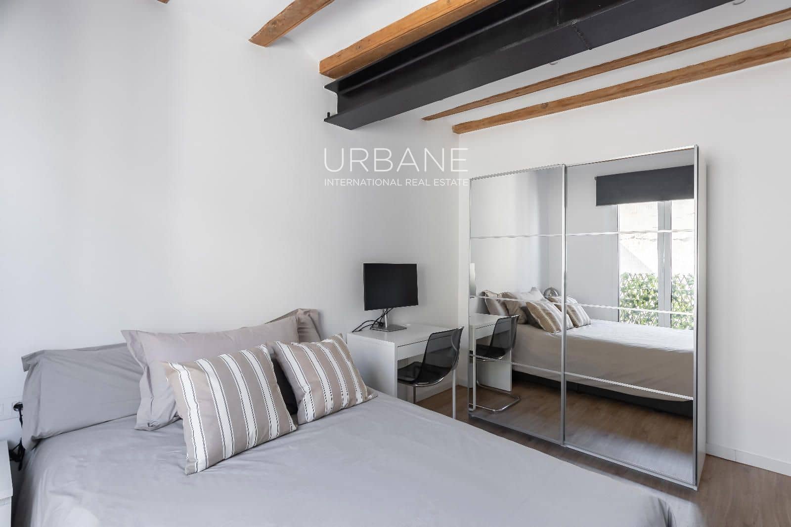 2 soveværelse Lejlighed til salg i Barcelona by - € 255.000 (Ref: 9795319)