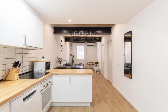 2 soveværelse Lejlighed til salg i El Raval, Barcelona by - € 255.000 (Ref: 9795319)