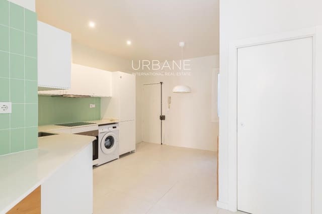 2 soveværelse Lejlighed til salg i El Raval, Barcelona by - € 240.000 (Ref: 9795513)