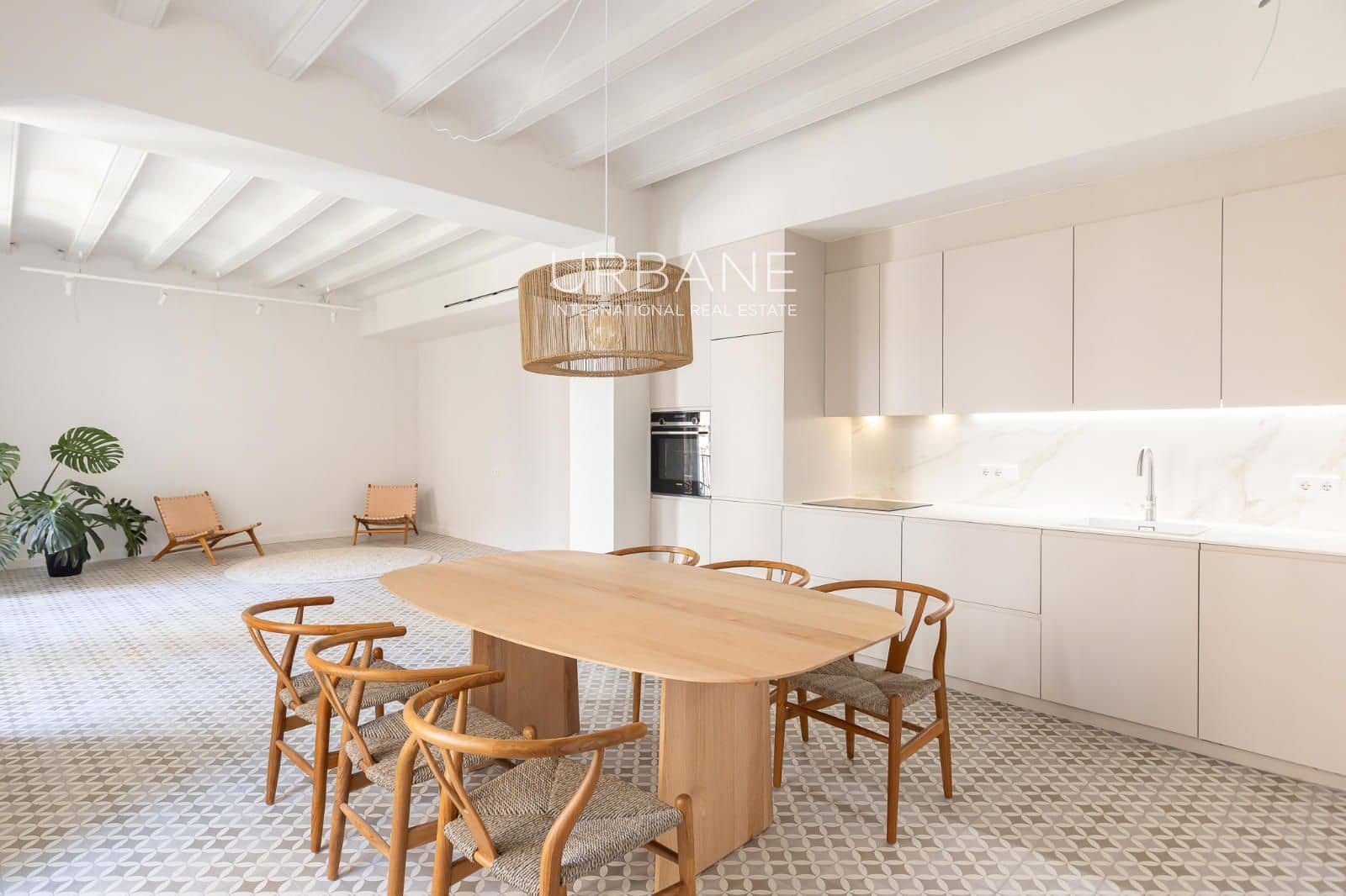 3 bedroom Flat for sale in Barcelona city - € 745,000 (Ref: 9805253)