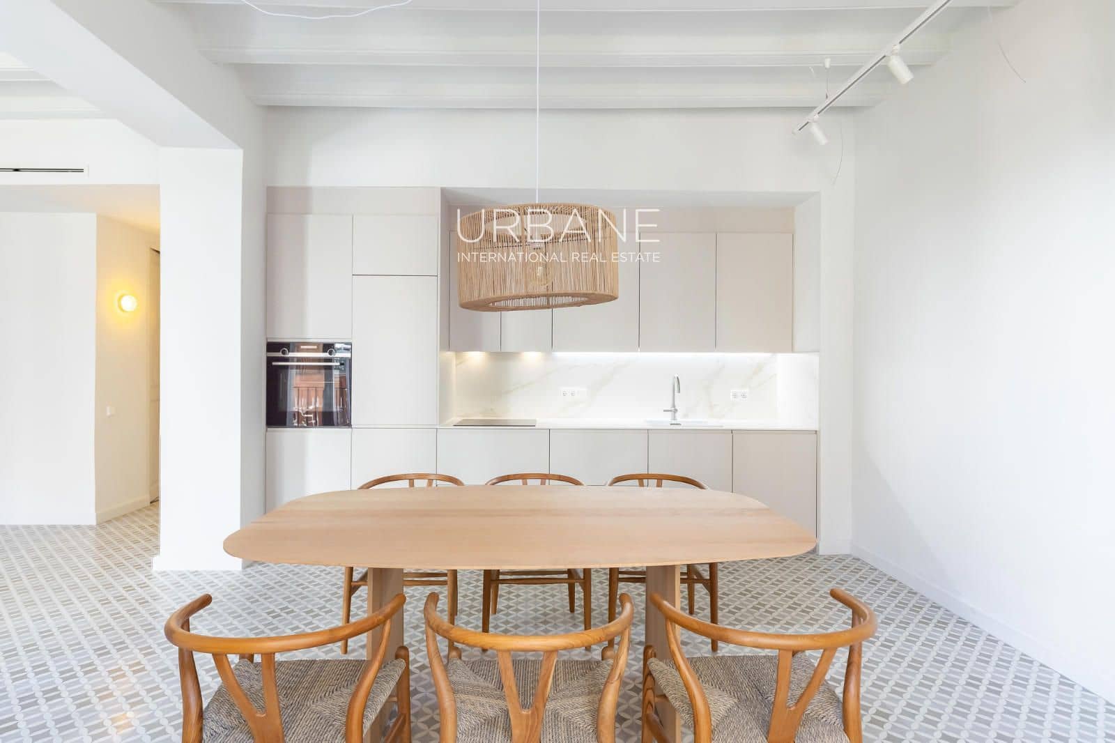 3 bedroom Flat for sale in Barcelona city - € 745,000 (Ref: 9805253)