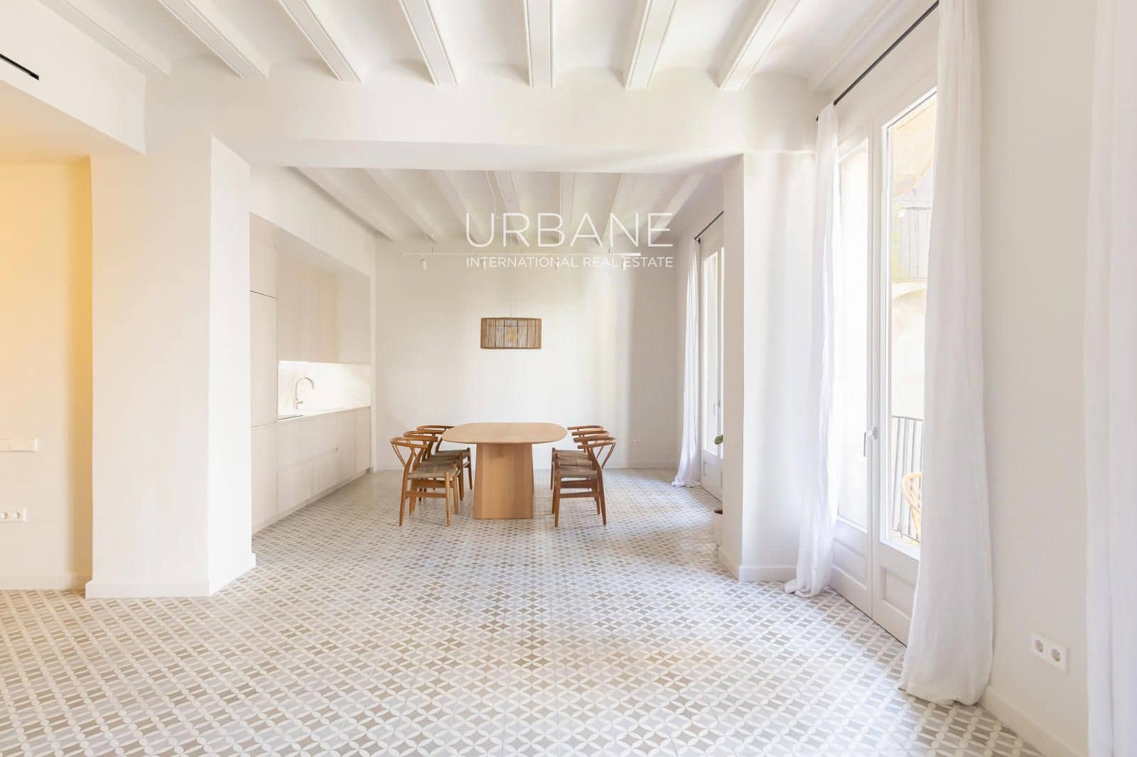 3 bedroom Flat for sale in Barcelona city - € 745,000 (Ref: 9805253)