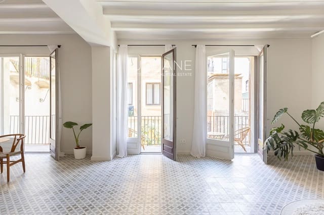 3 bedroom Flat for sale in Ciutat Vella, Barcelona city - € 745,000 (Ref: 9805253)