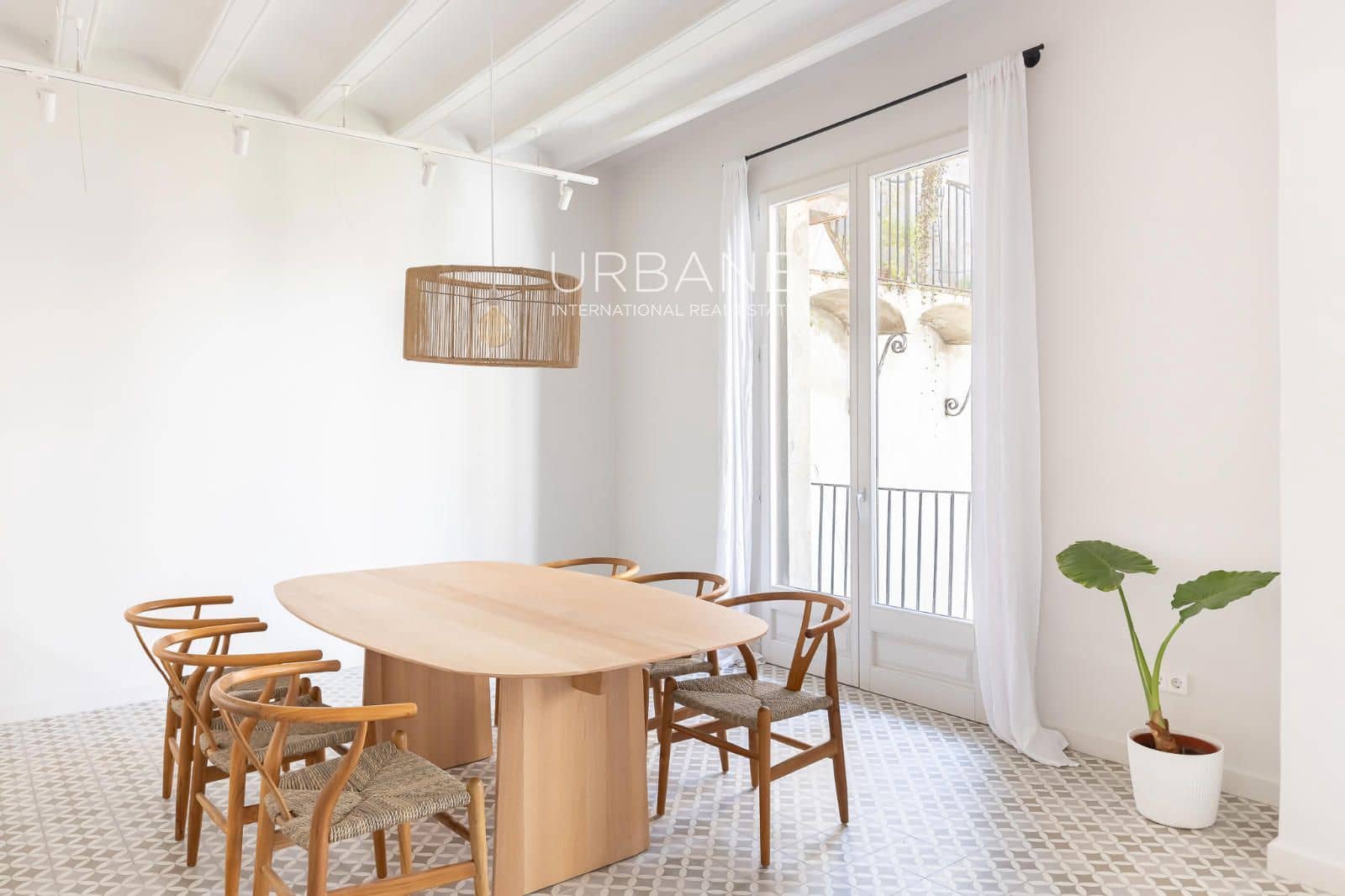 3 bedroom Flat for sale in Barcelona city - € 745,000 (Ref: 9805253)