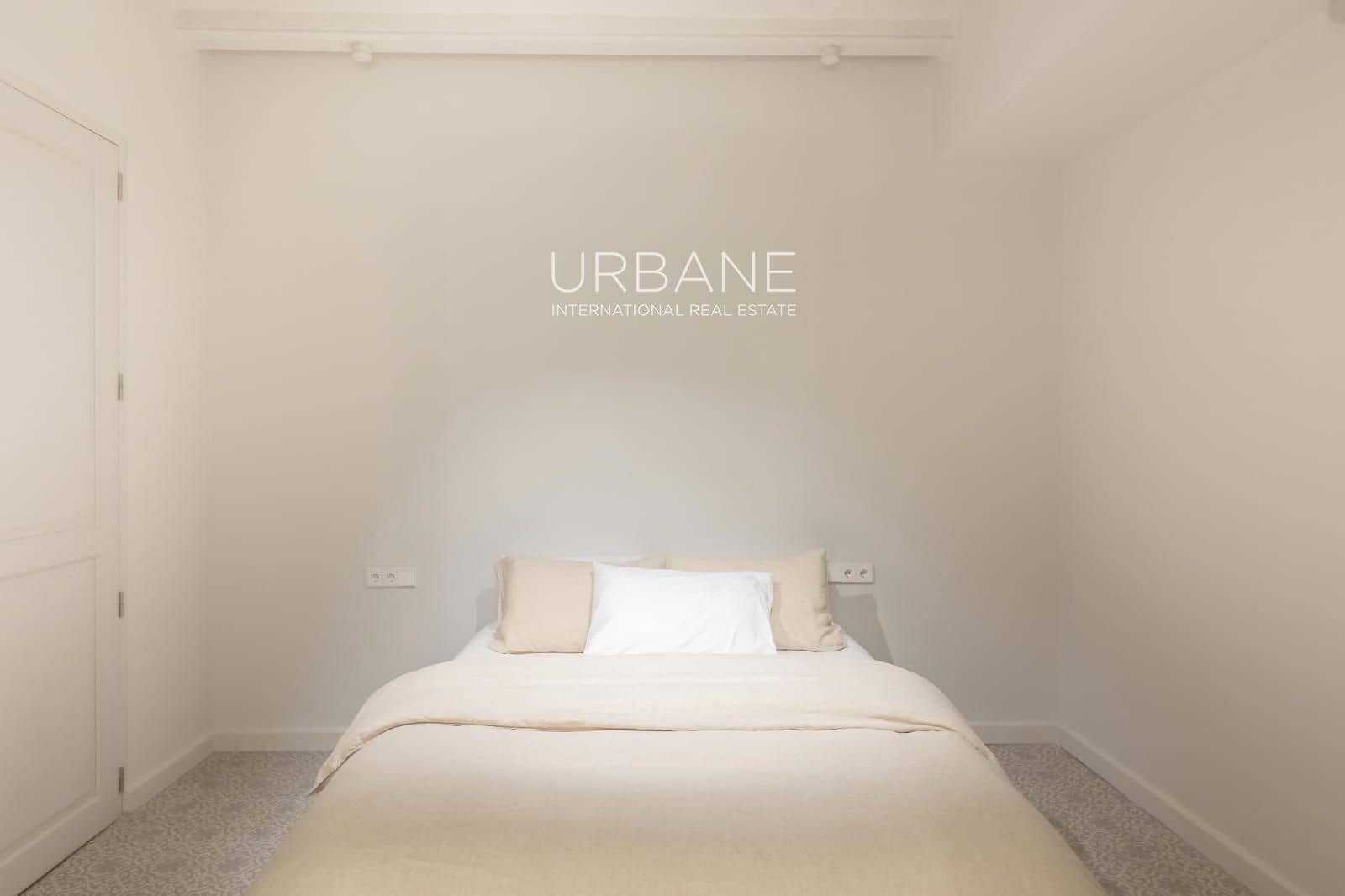 3 bedroom Flat for sale in Barcelona city - € 745,000 (Ref: 9805253)