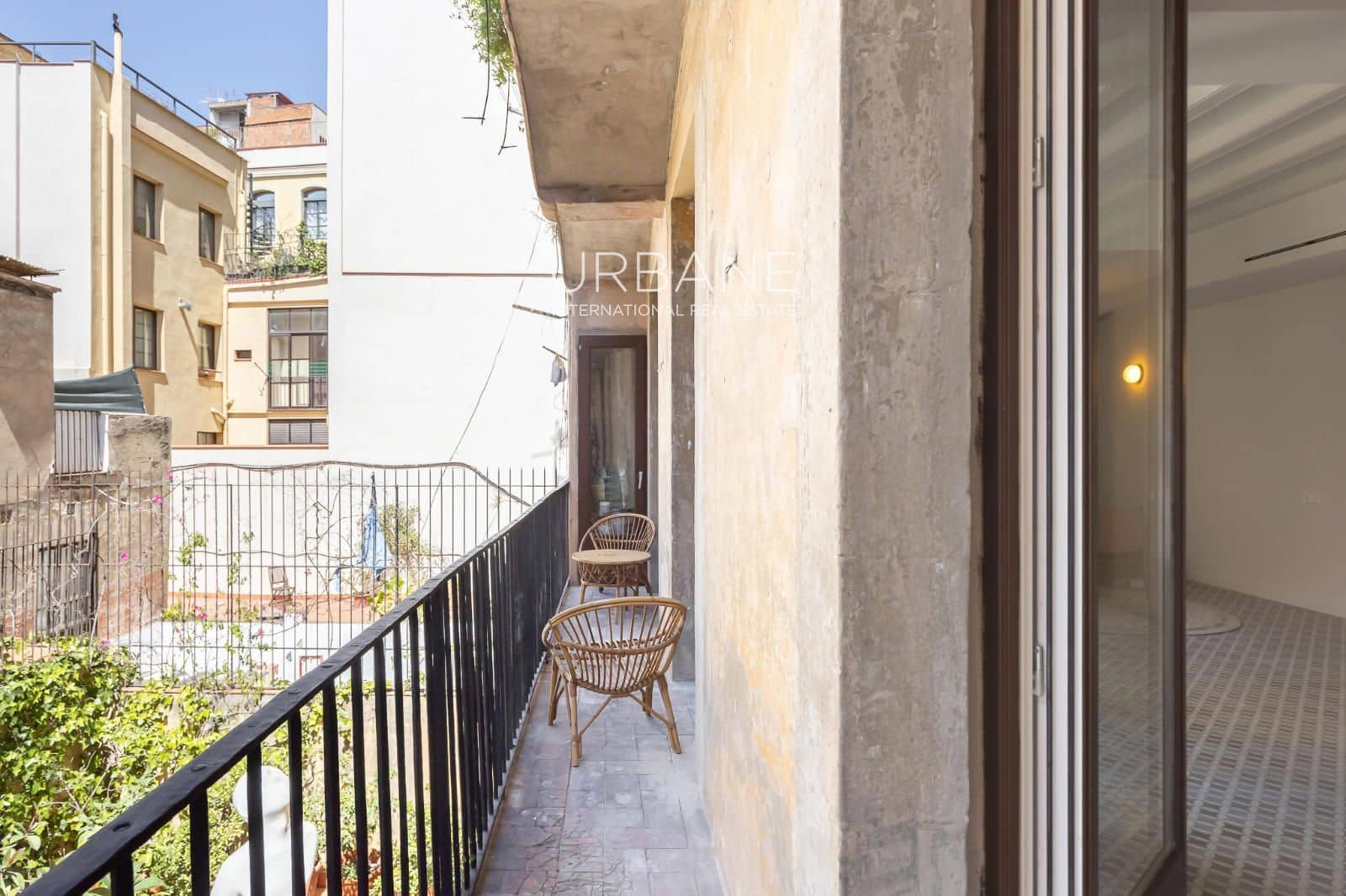 3 bedroom Flat for sale in Barcelona city - € 745,000 (Ref: 9805253)