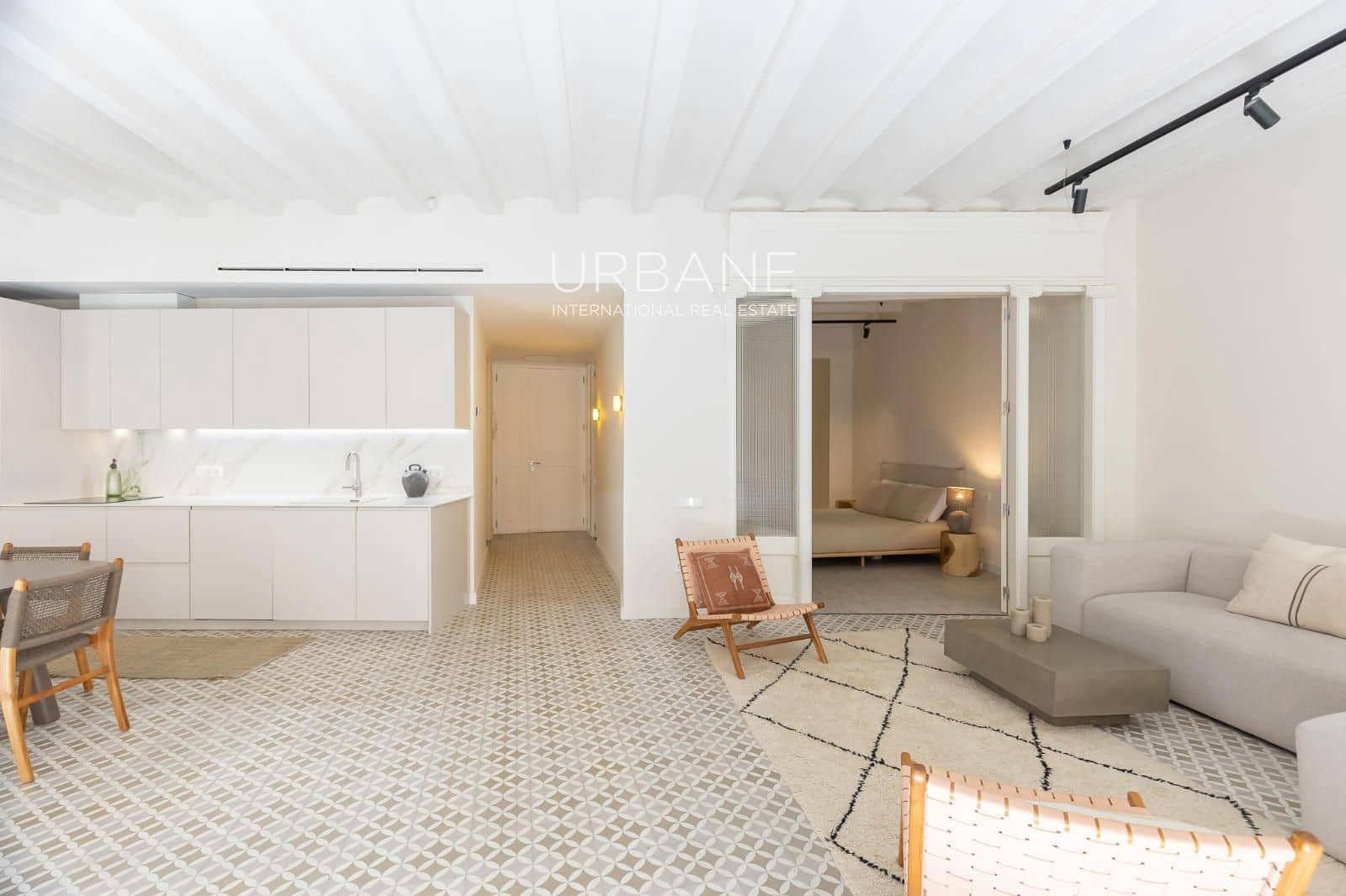2 bedroom Flat for sale in Barcelona city - € 645,000 (Ref: 9805254)