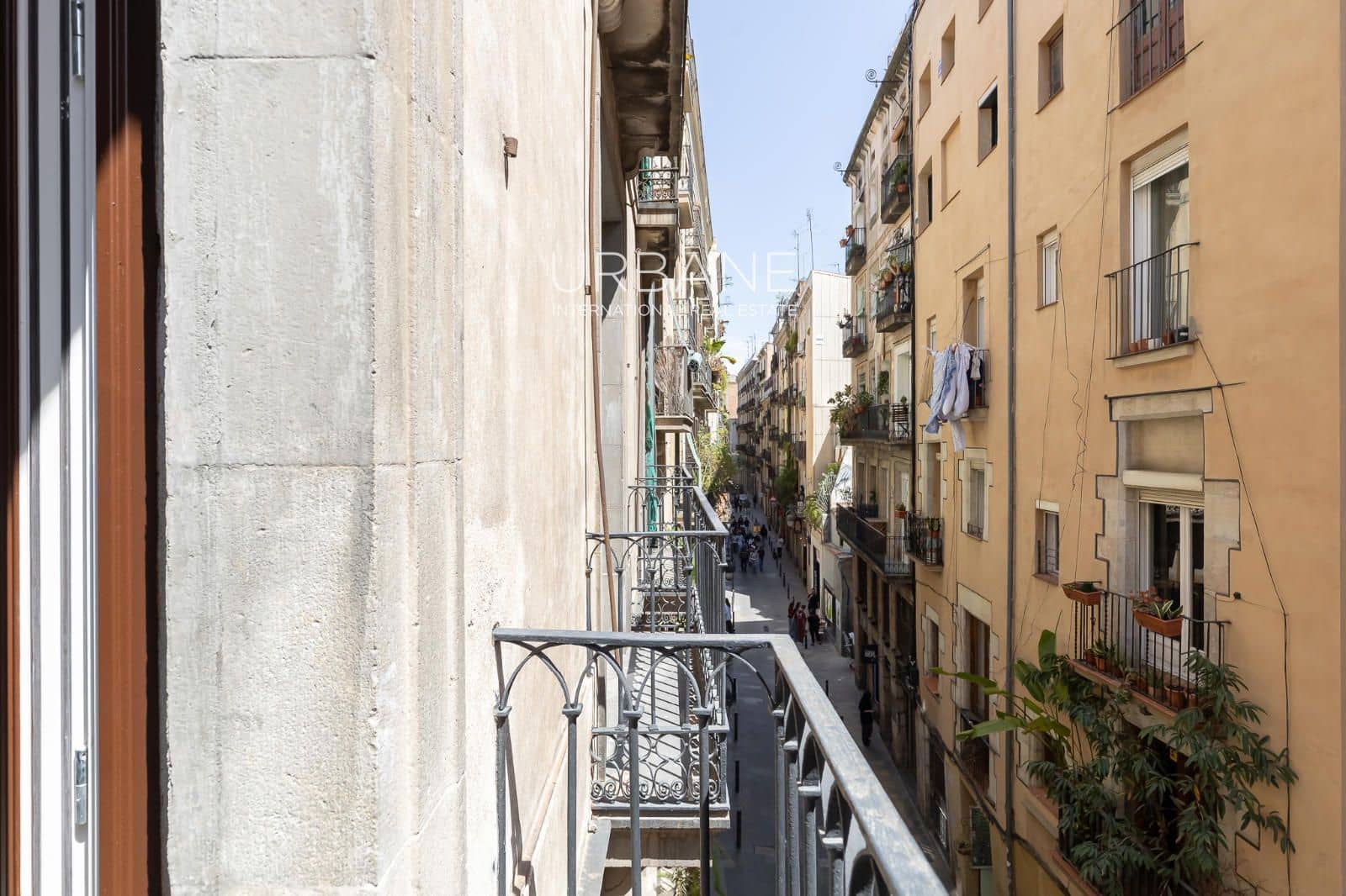 2 bedroom Flat for sale in Barcelona city - € 645,000 (Ref: 9805254)