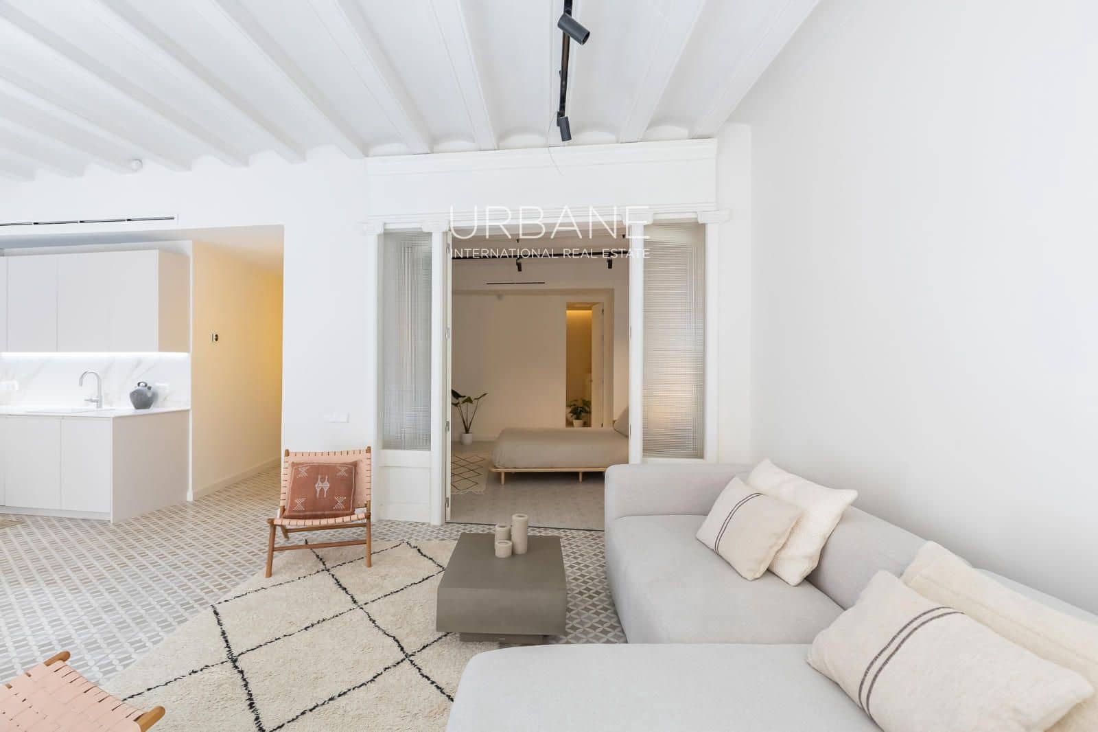 2 bedroom Flat for sale in Barcelona city - € 645,000 (Ref: 9805254)