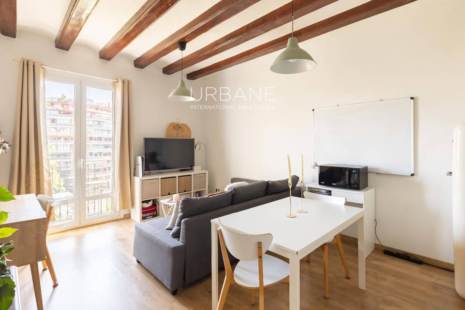 Ático de 2 habitaciones en Barcelona ciudad en venta - 449.000 € (Ref: 9814728)