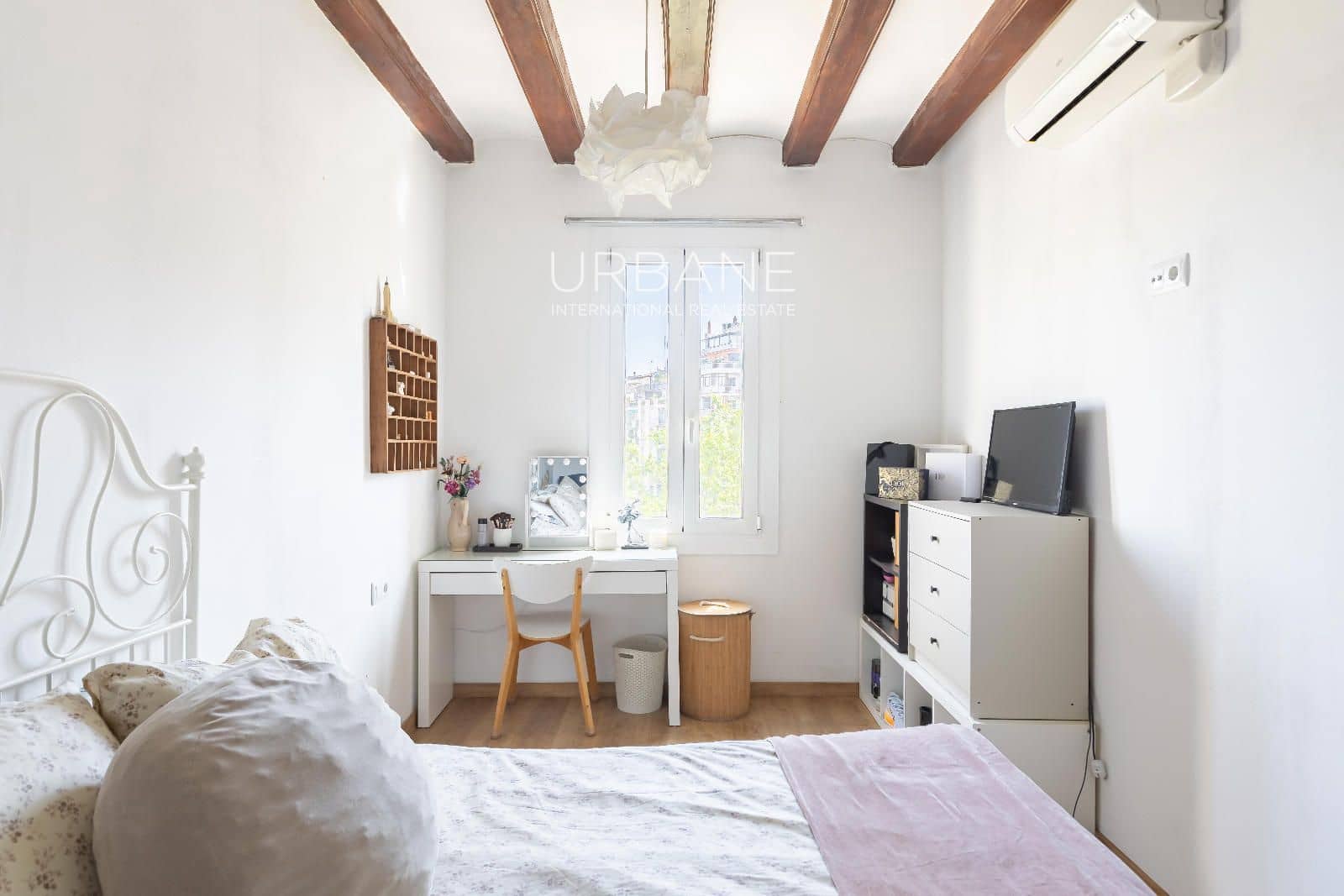 Ático de 2 habitaciones en Barcelona ciudad en venta - 449.000 € (Ref: 9814728)