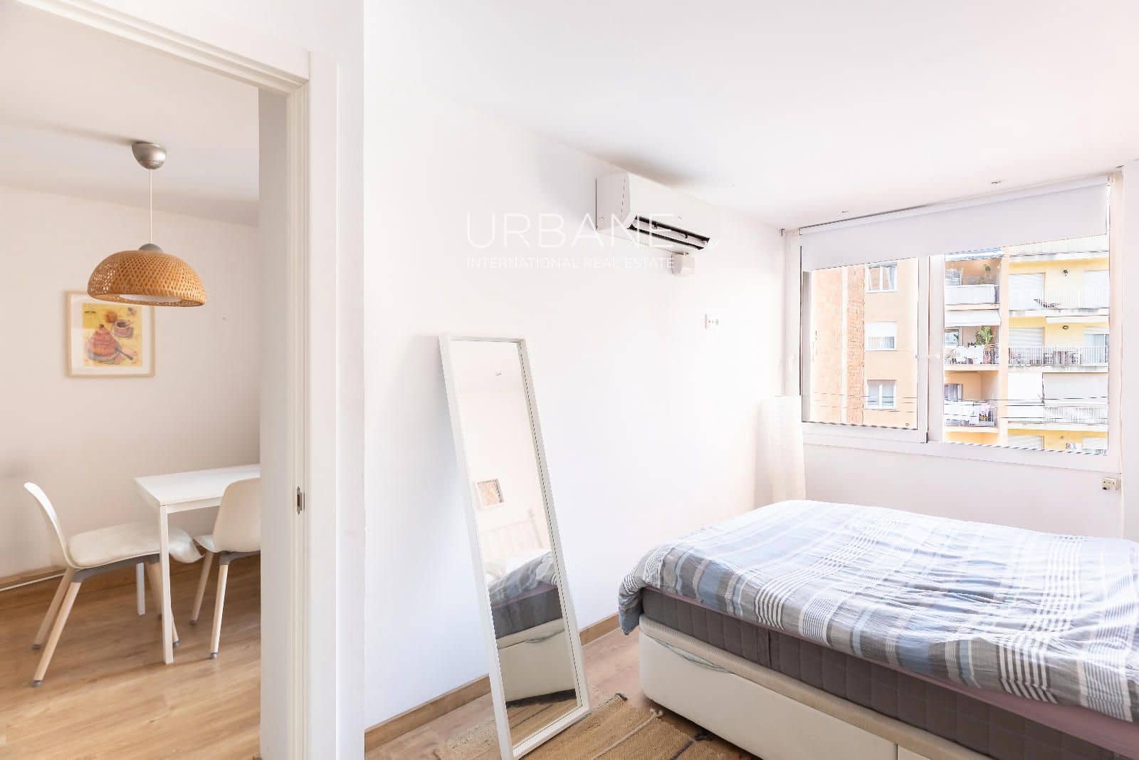Ático de 2 habitaciones en Barcelona ciudad en venta - 449.000 € (Ref: 9814728)