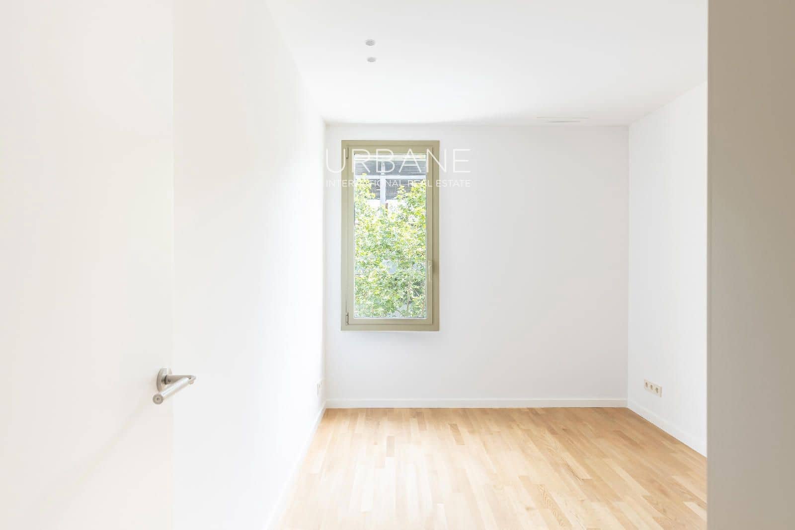 3 bedroom Flat for sale in Barcelona city with garage - € 895,000 (Ref: 9829769)