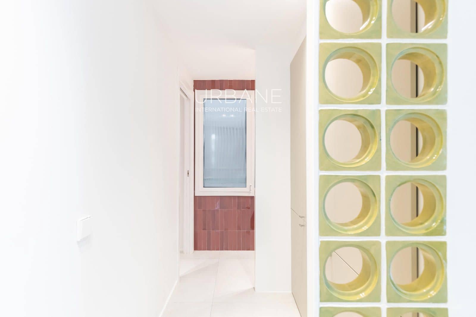 3 bedroom Flat for sale in Barcelona city with garage - € 895,000 (Ref: 9829769)