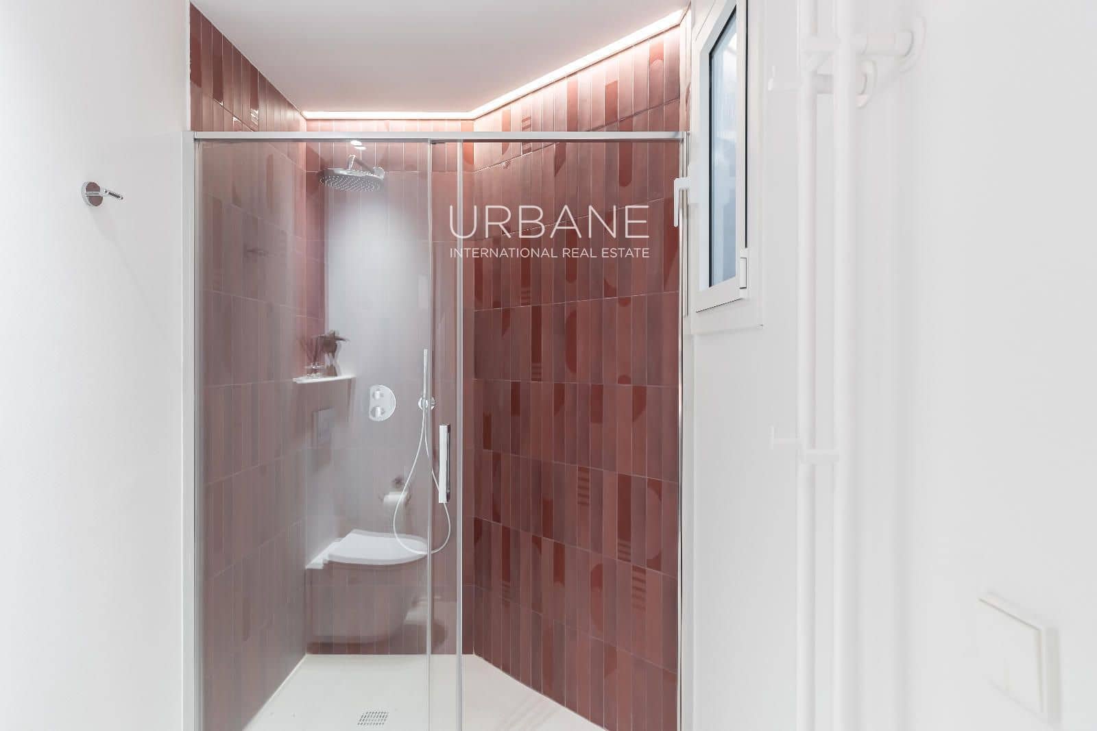3 bedroom Flat for sale in Barcelona city with garage - € 895,000 (Ref: 9829769)