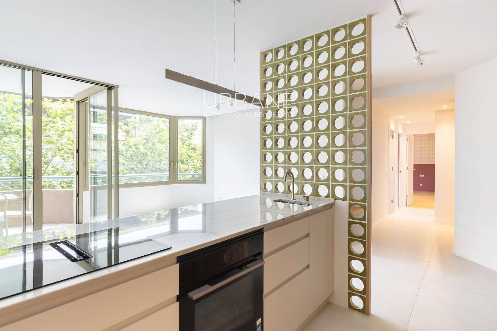 3 bedroom Flat for sale in Barcelona city with garage - € 895,000 (Ref: 9829769)