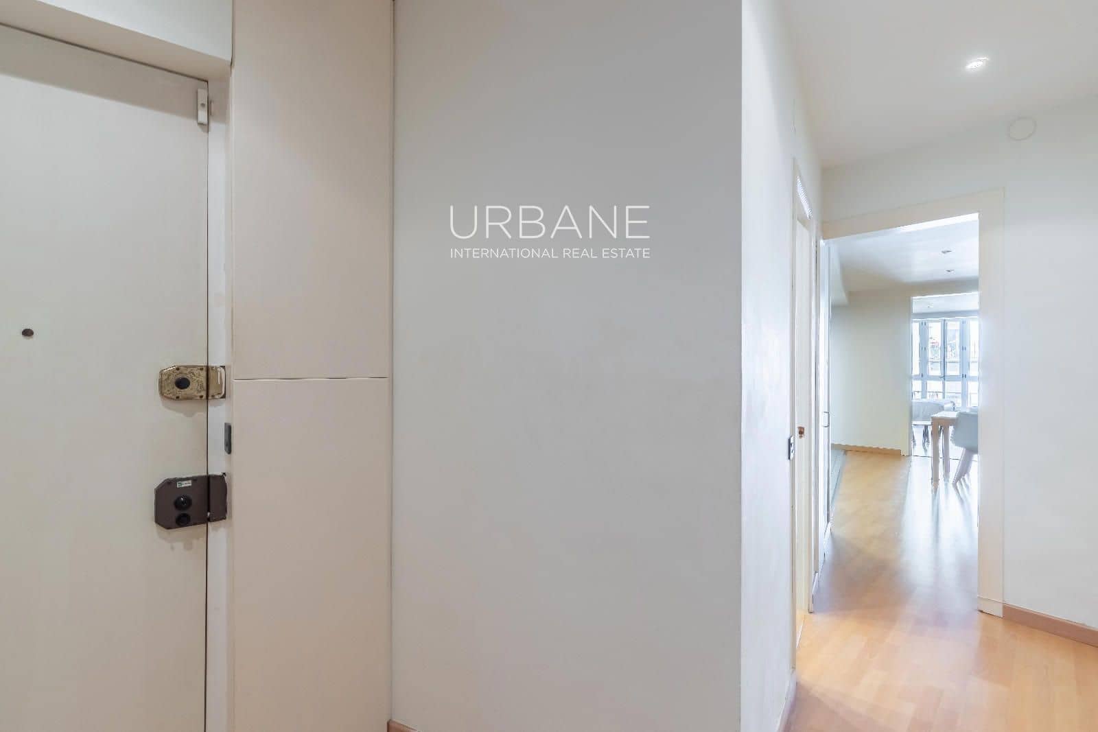Piso de 1 habitación en Barcelona ciudad en venta - 349.000 € (Ref: 9914838)