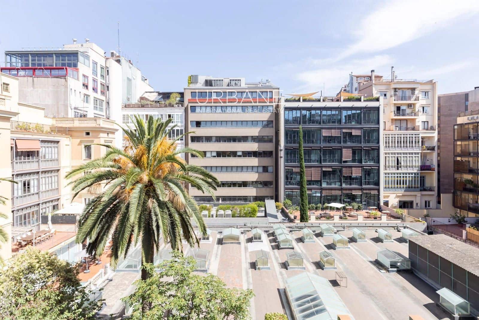 4 sovrum Lägenhet till salu i Barcelona stad - 1 180 000 € (Ref: 9915006)