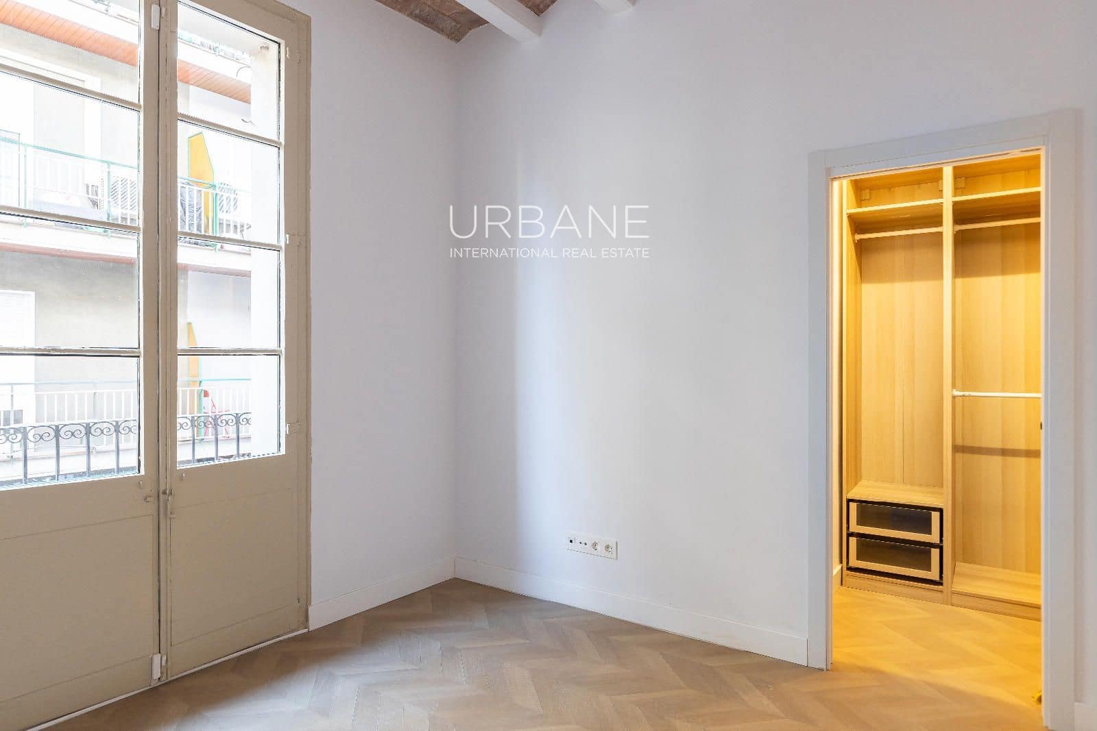 2 quarto Apartamento para venda em Barcelona cidade - 575 000 € (Ref: 9915007)