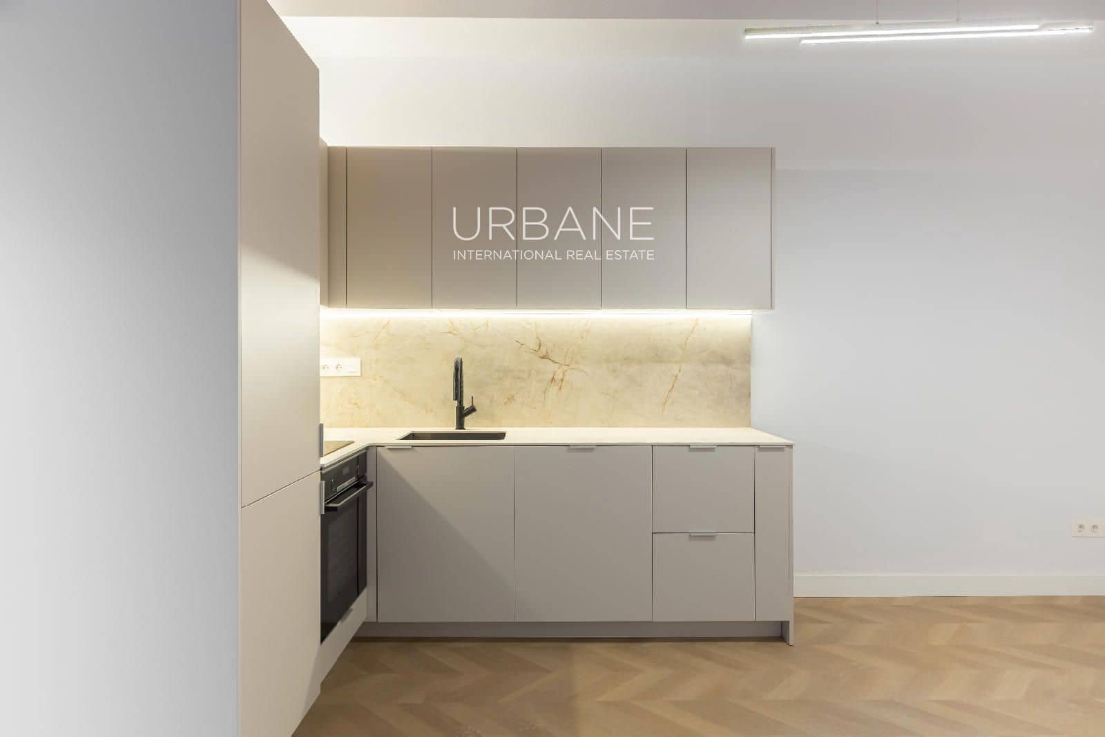 2 quarto Apartamento para venda em Barcelona cidade - 575 000 € (Ref: 9915007)