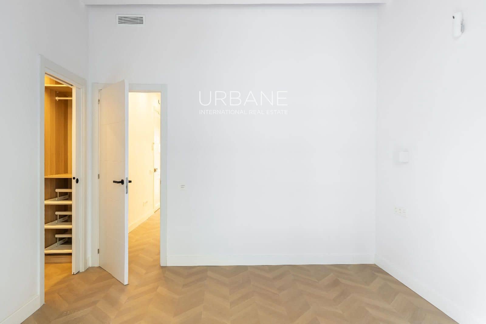 2 quarto Apartamento para venda em Barcelona cidade - 575 000 € (Ref: 9915007)