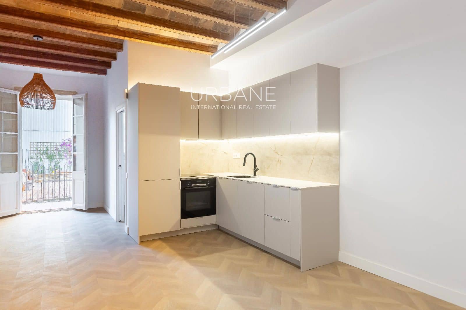 2 quarto Apartamento para venda em Barcelona cidade - 575 000 € (Ref: 9915007)