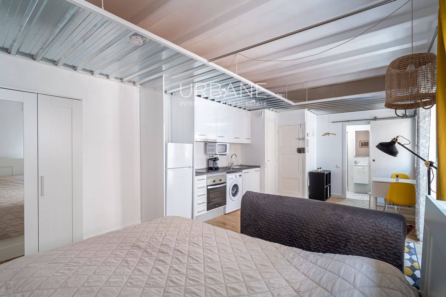 Appartement de 1 chambre à louer à Barcelone ville - 1 100 € (Ref: 9918784)