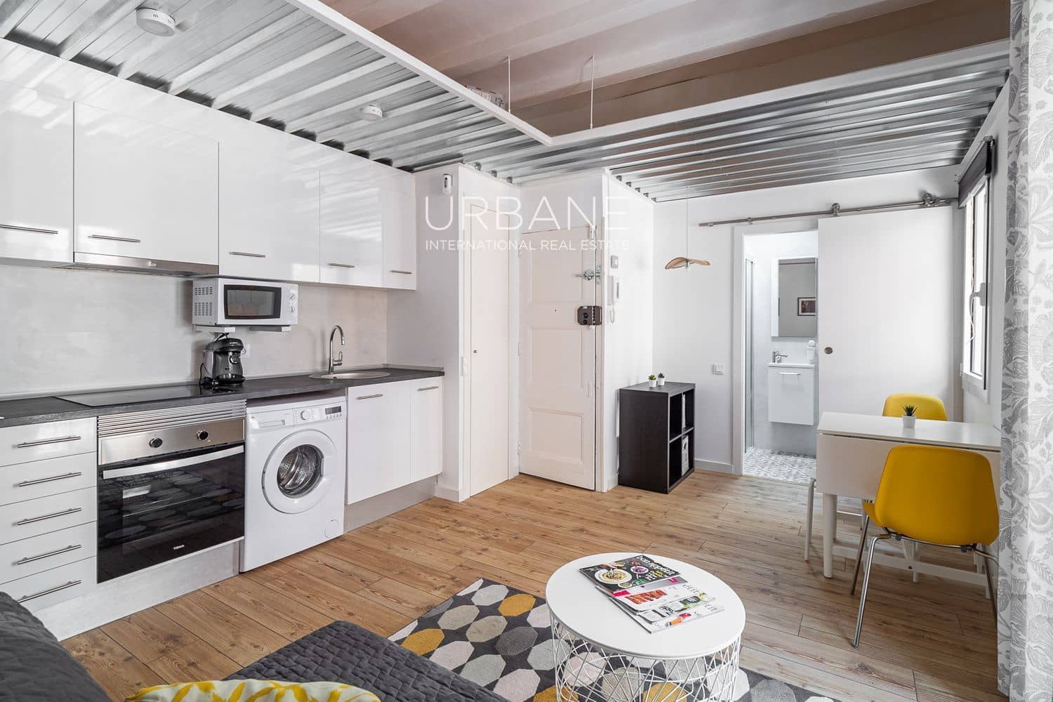 Appartement de 1 chambre à louer à Barcelone ville - 1 100 € (Ref: 9918784)