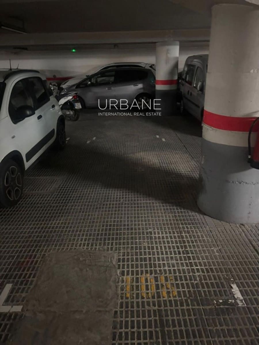 Garage for sale in Barcelona city - € 23,500 (Ref: 9925251)