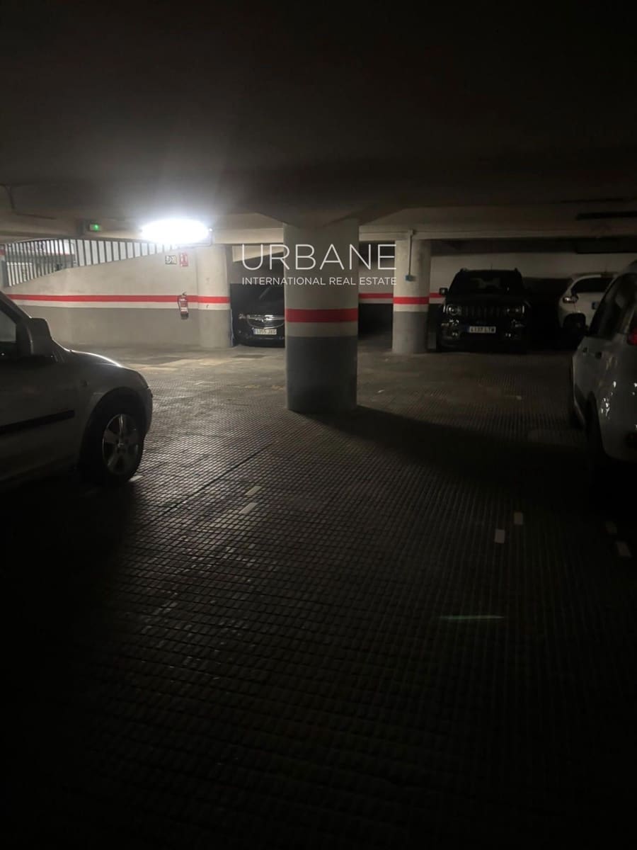 Garage for sale in Barcelona city - € 23,500 (Ref: 9925251)