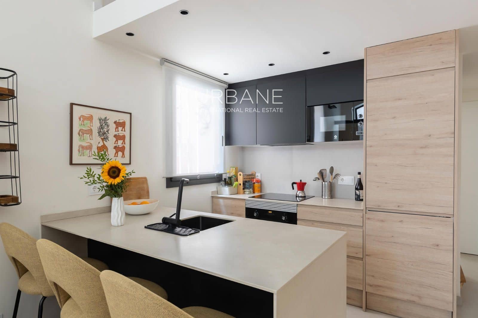 2 bedroom Flat for rent in Barcelona city - € 2,400 (Ref: 9961629)