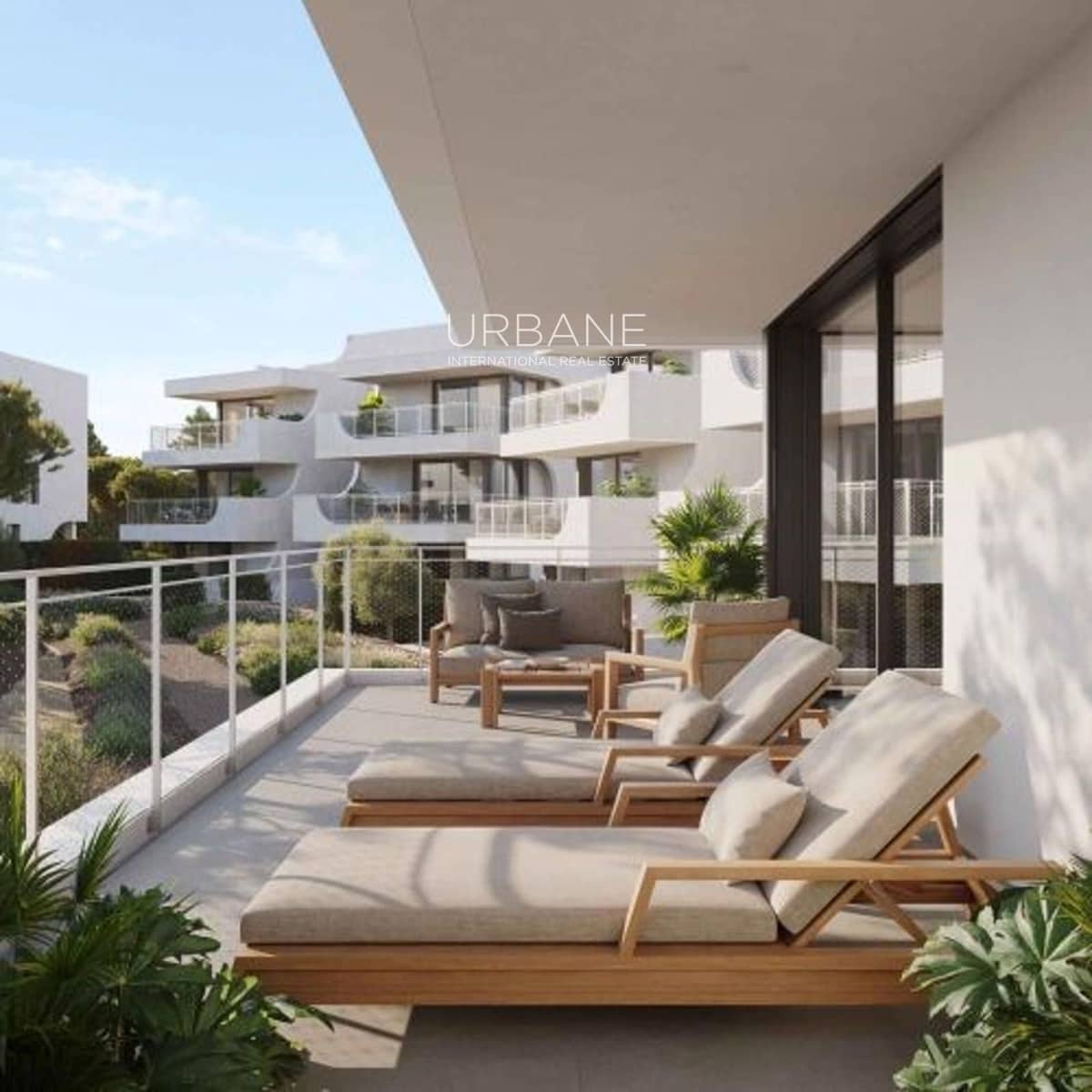 3 bedroom Flat for sale in Salou with pool - € 603,000 (Ref: 9970862)