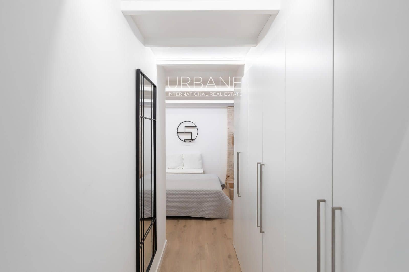 2 slaapkamer Penthouse te huur in Barcelona stad - € 2.100 (Ref: 9985677)