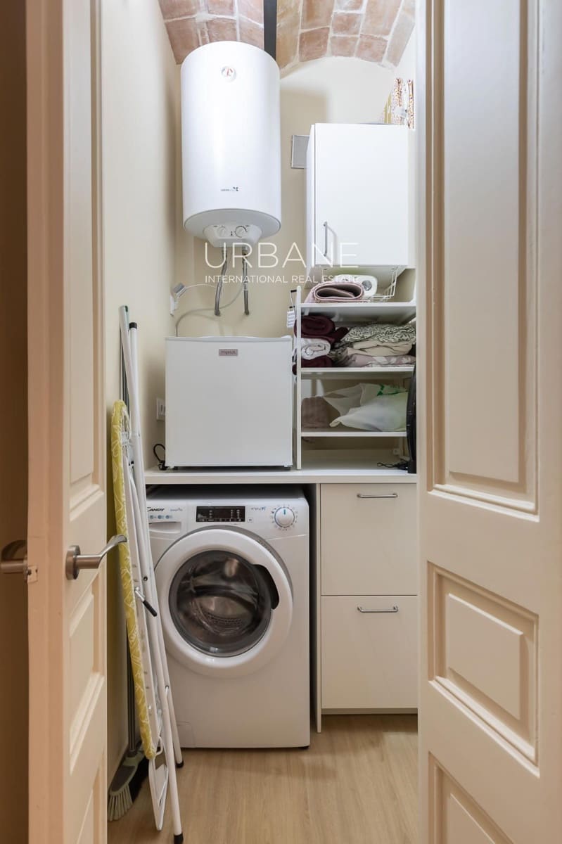 2 slaapkamer Flat te huur in Barcelona stad - € 1.500 (Ref: 9999411)