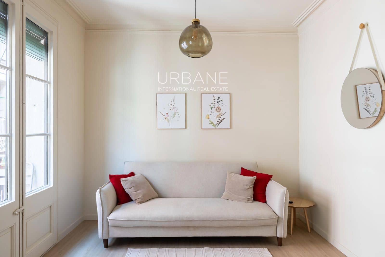 2 slaapkamer Flat te huur in Barcelona stad - € 1.500 (Ref: 9999411)