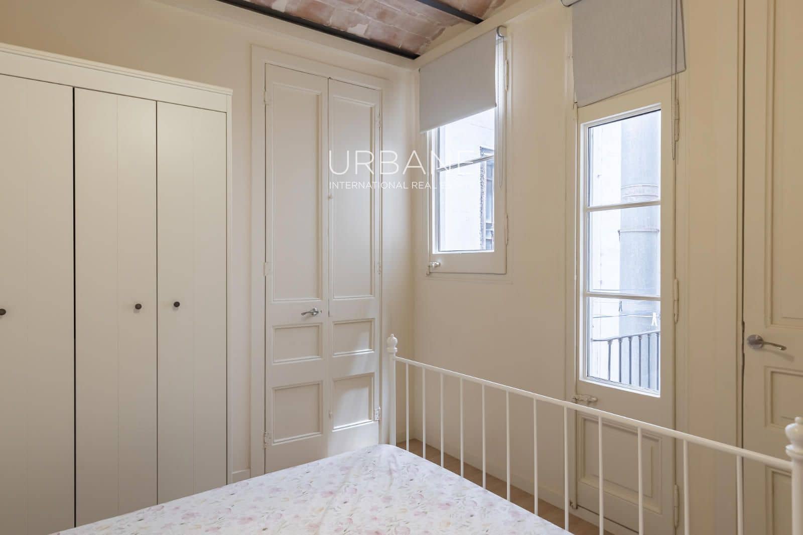 2 slaapkamer Flat te huur in Barcelona stad - € 1.500 (Ref: 9999411)